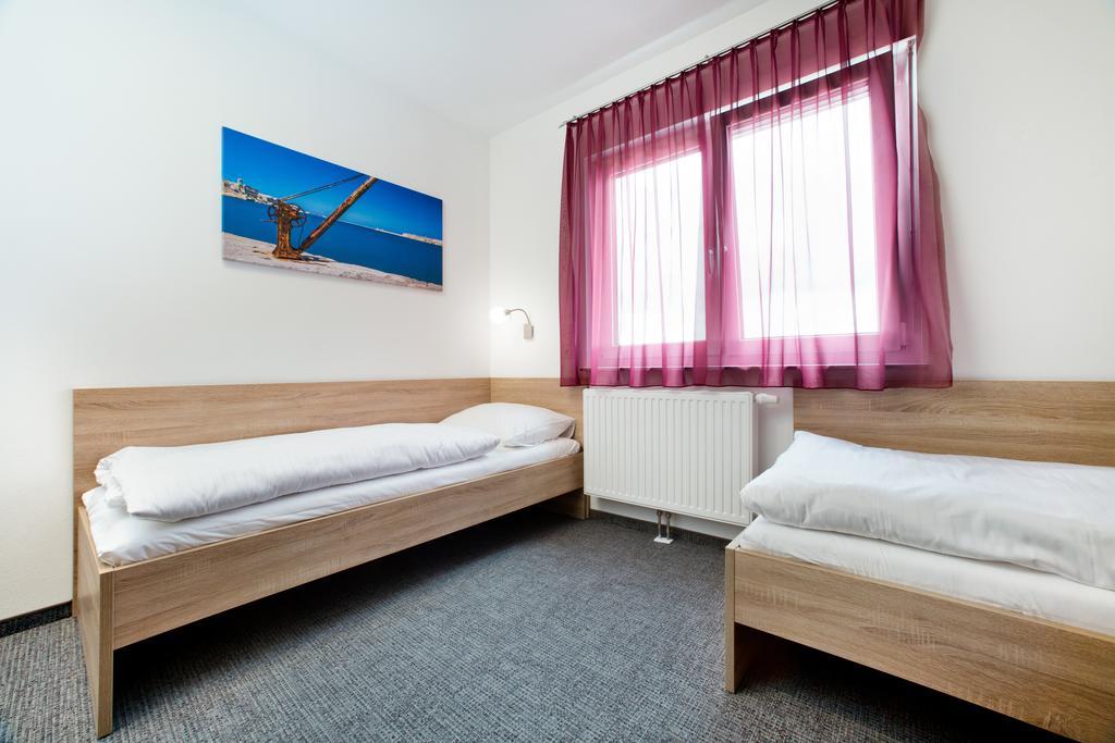 Cleverhotel Herzogenburg Extérieur photo