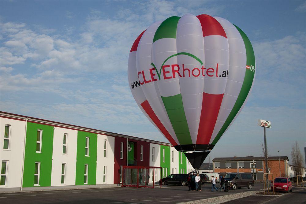Cleverhotel Herzogenburg Extérieur photo