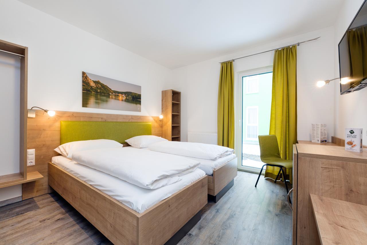 Cleverhotel Herzogenburg Extérieur photo