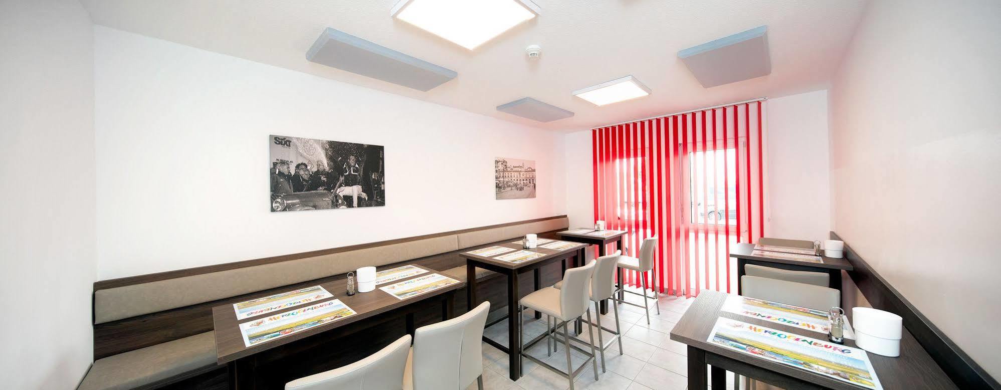 Cleverhotel Herzogenburg Extérieur photo